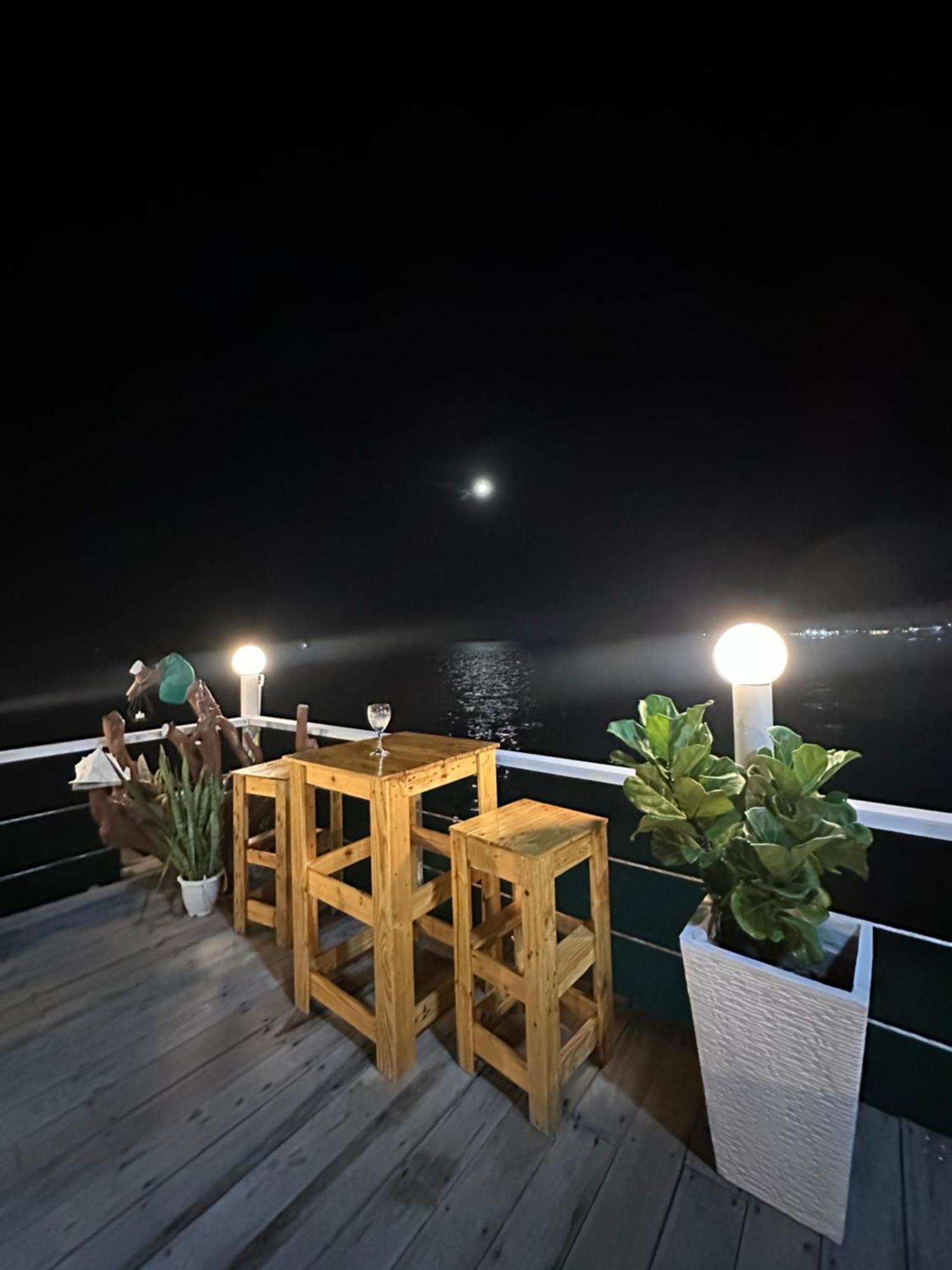 Bihing Angan Water Chalet 仙本那 外观 照片
