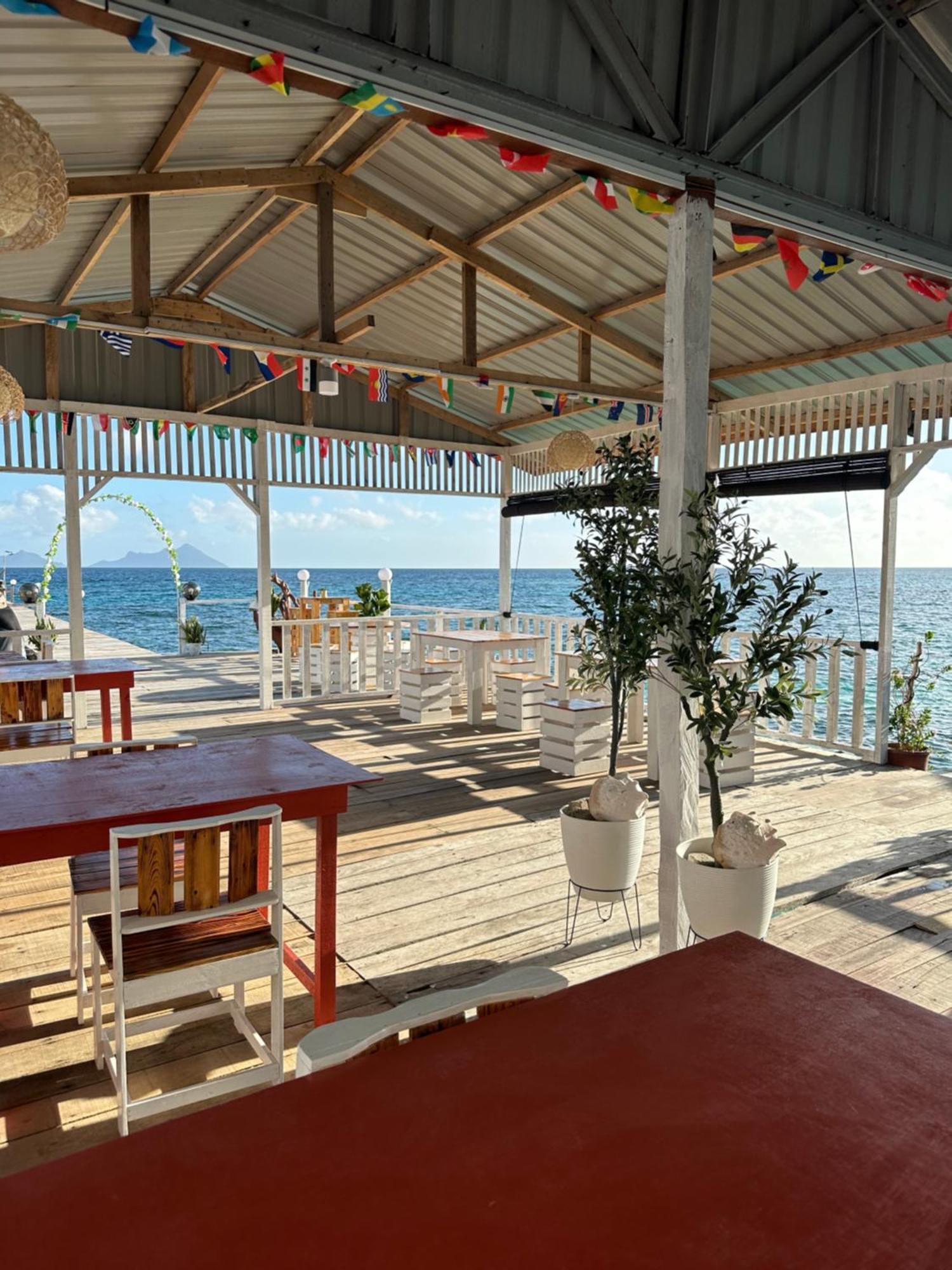 Bihing Angan Water Chalet 仙本那 外观 照片