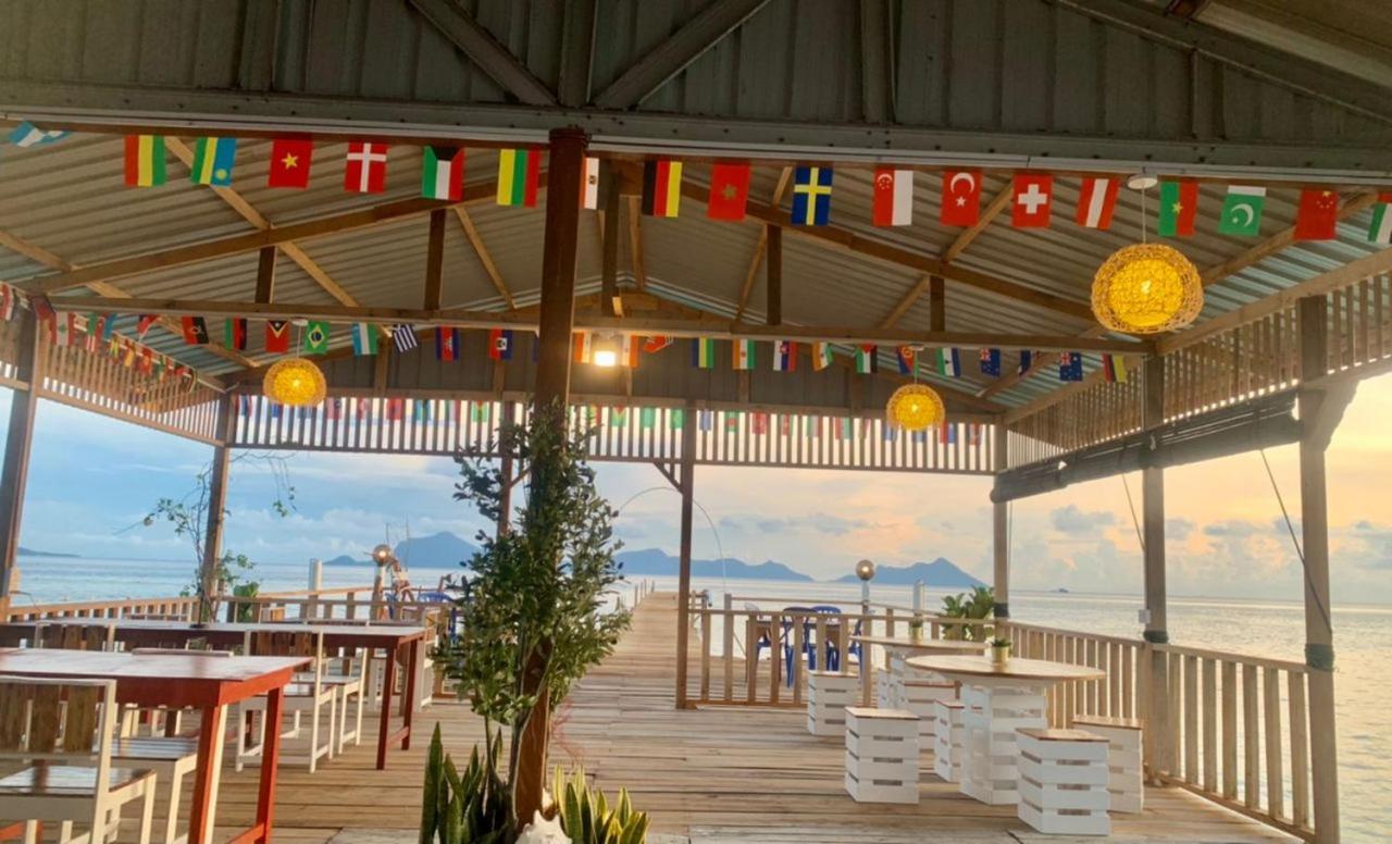 Bihing Angan Water Chalet 仙本那 外观 照片